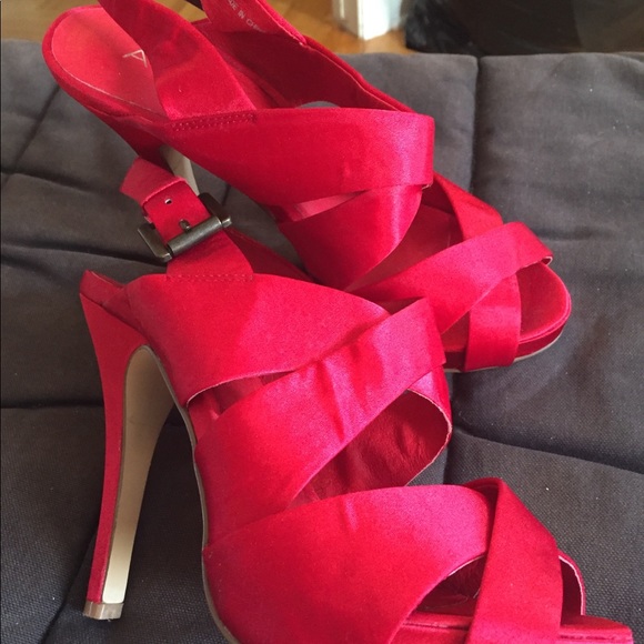 Aldo sexy red heels - Picture 2 of 5